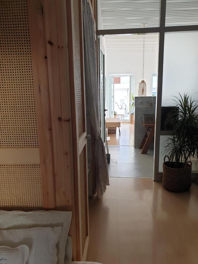 Aretousa Deluxe Downtown Apartment 스칼라 외부 사진