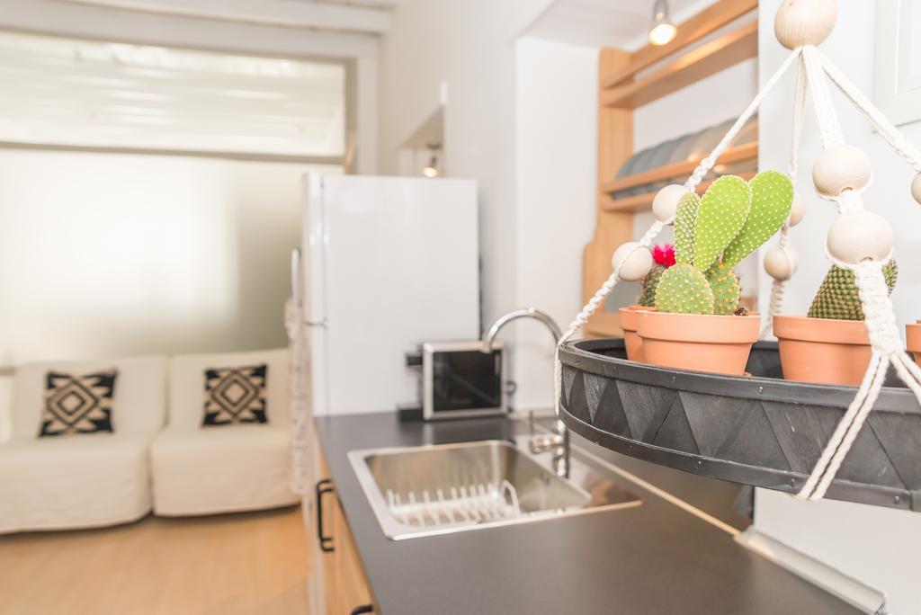 Aretousa Deluxe Downtown Apartment 스칼라 외부 사진